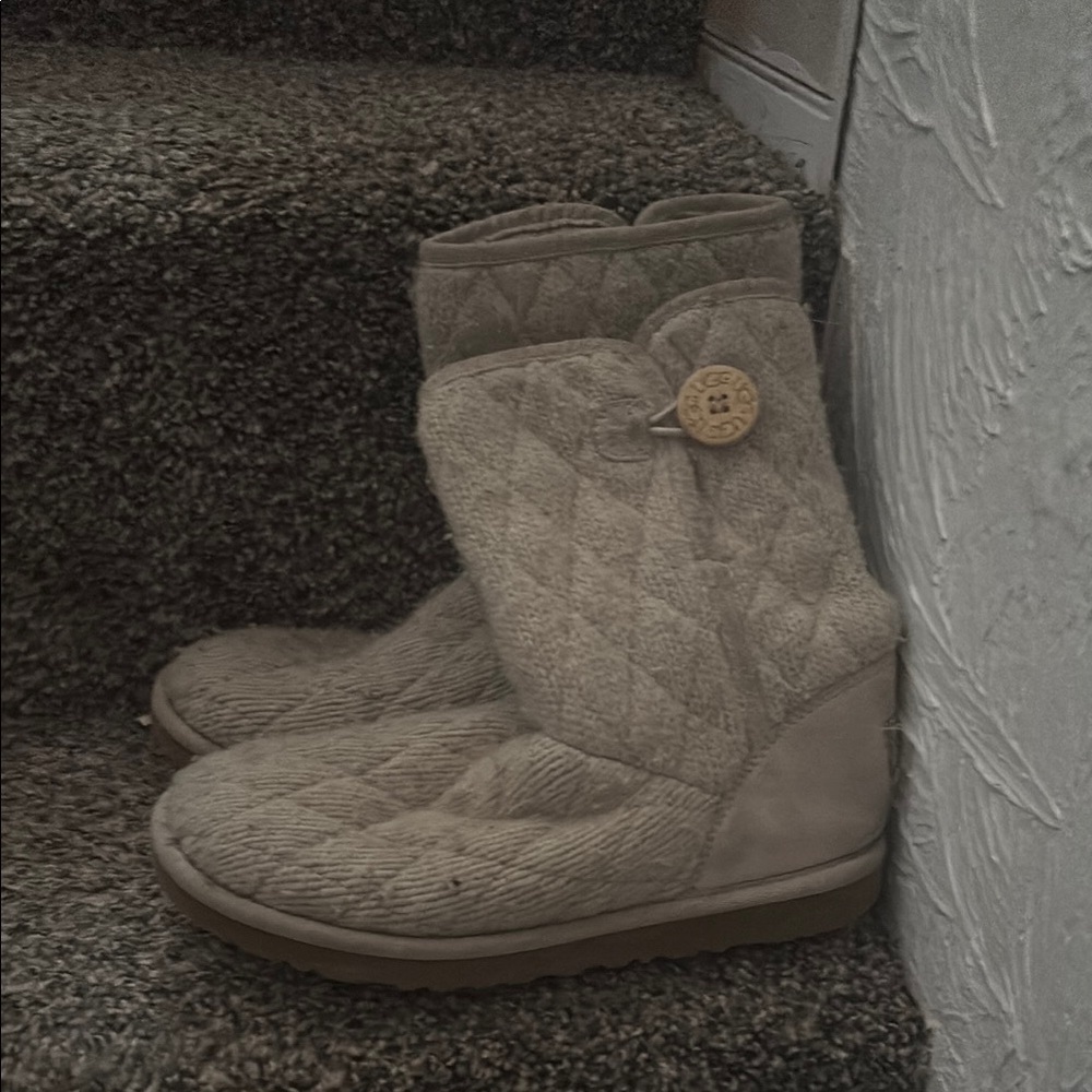 UGG Tan Winter Boots Mid-Calf Quilted